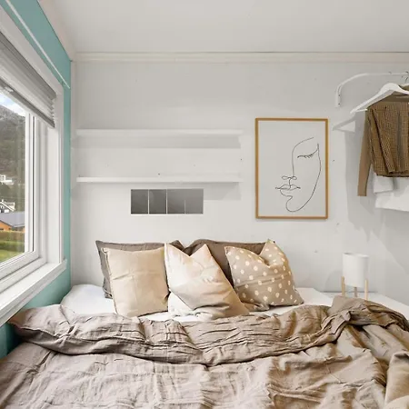 Lejlighed A Beautiful 3-bedroom With Stunning Views And Free Parking
