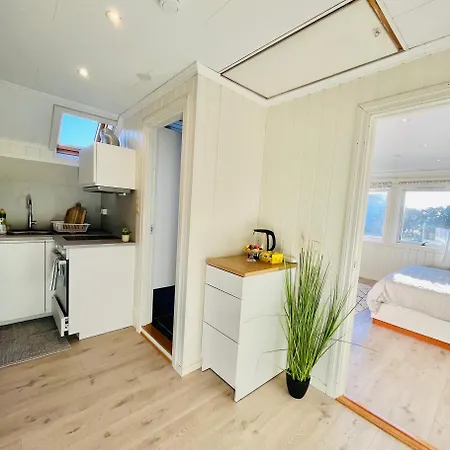 Lejlighed A Beautiful 3-bedroom With Stunning Views And Free Parking Bergen