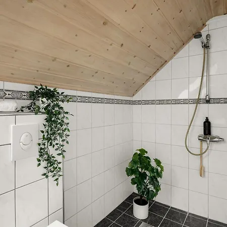 Lejlighed A Beautiful 3-bedroom With Stunning Views And Free Parking *