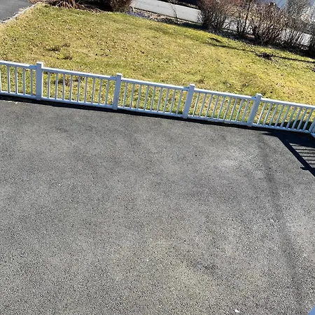 A Beautiful 3-bedroom With Stunning Views And Free Parking * Bergen